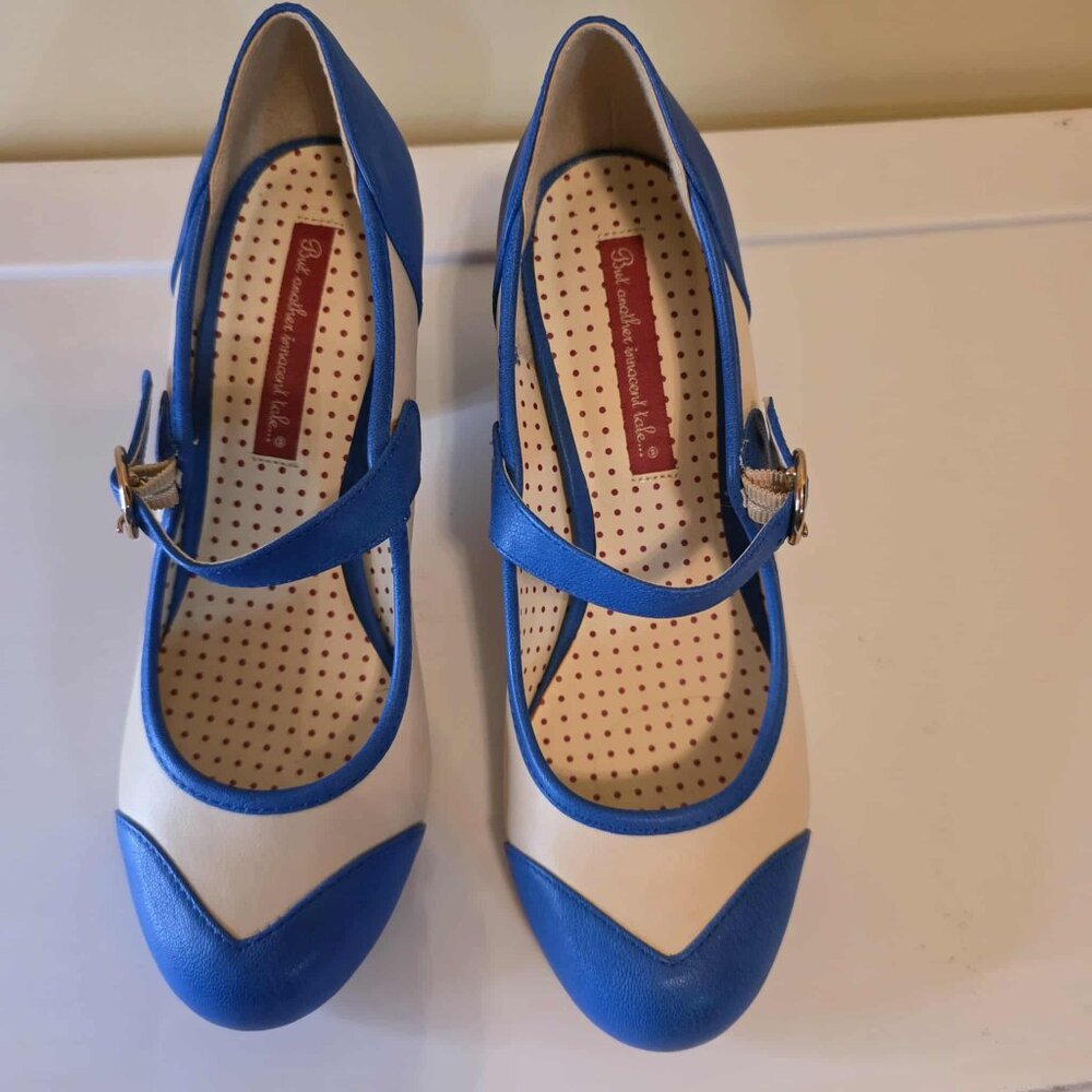 B.A.I.T. Blue / White Heels 8.5